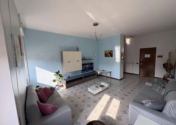 公寓 House In The Center